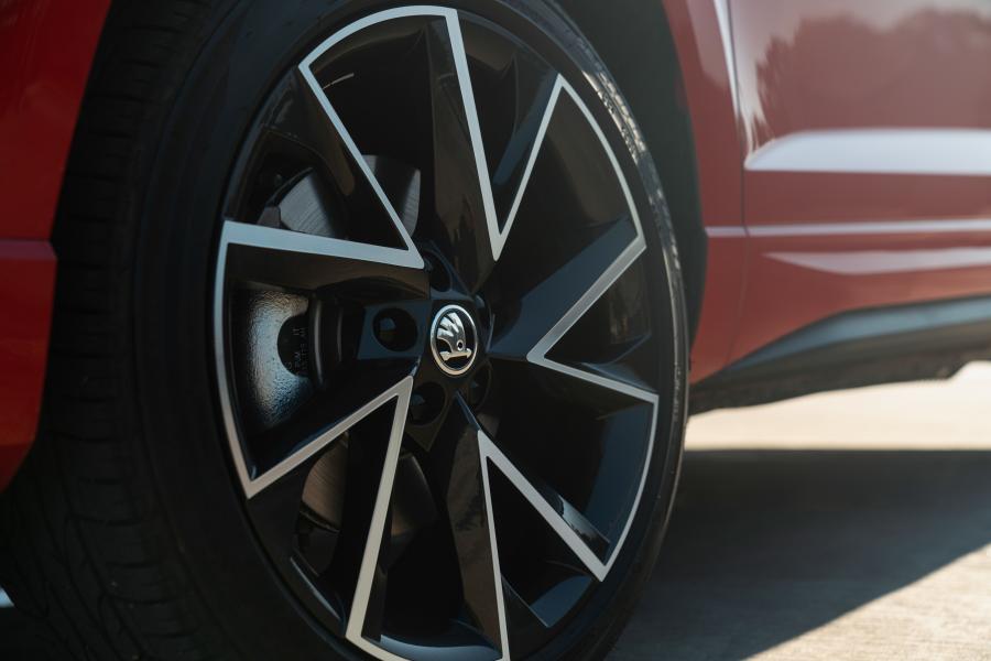 Колеса Skoda Karoq 4x4 Sportline 2020 года  (AU) (фото 38 из 40)